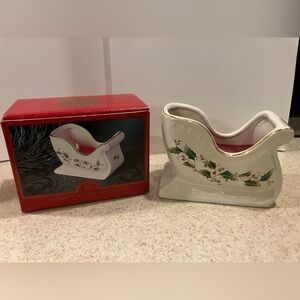 Vintage Porcelain Sleigh Holly Holiday by Royal Limited